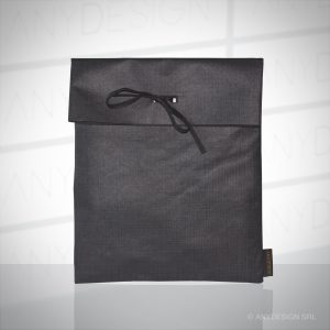 PACKAGING PROMOZIONALE IN TNT PER SUPERMERCATI E NEGOZI - PROMOTIONAL PACKAGING IN NON-WOVEN FOR SUPERMARKETS AND SHOPS